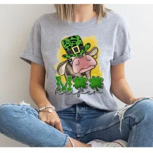 Moo Clover Heifer Graphic Tee